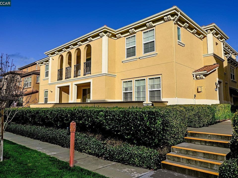 557 Selby Ln Unit 3, Livermore, CA